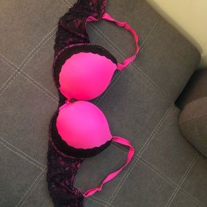 Torrid 44D bras (4) like new